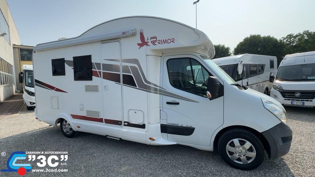 Alfa Romeo Tonale vista laterale
