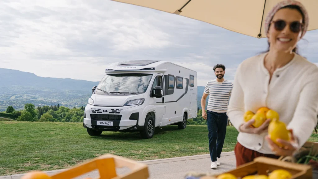 Adria Compact