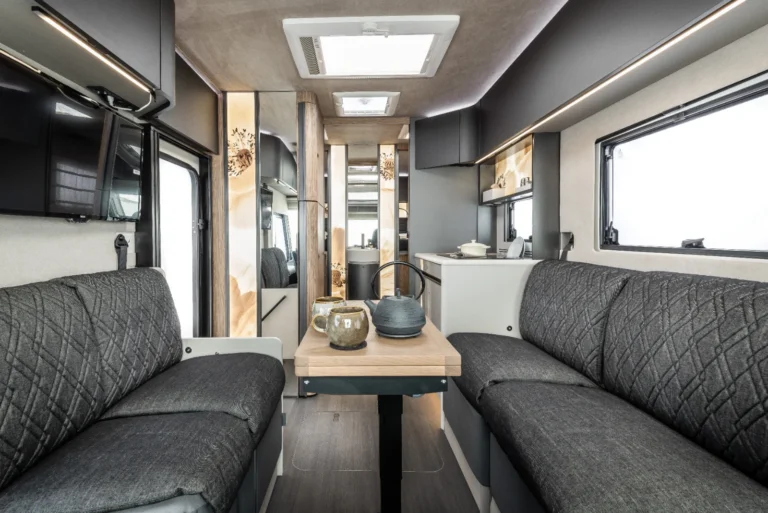 K-Yacht Tekno Design 79 – Zona giorno
