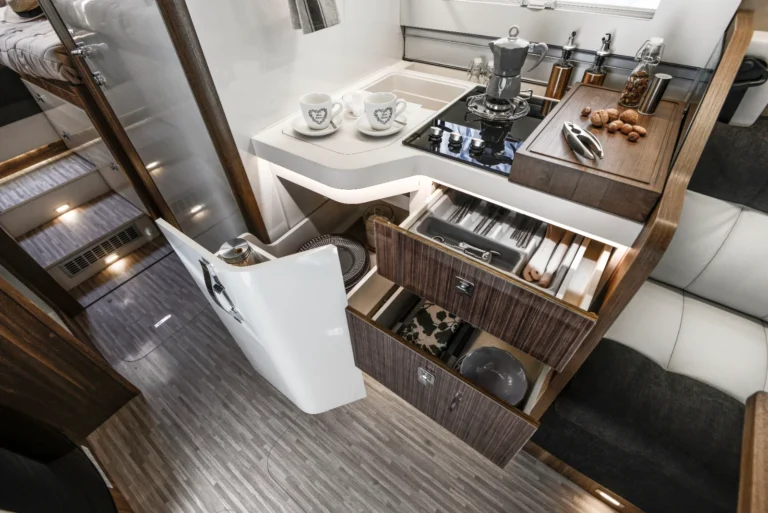 K-Yacht Tekno Line 64 – Cucina