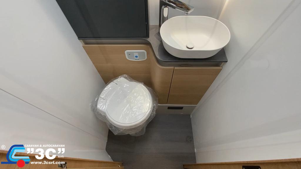 ADRIA Matrix 650 DL 60Y auto – foto 26