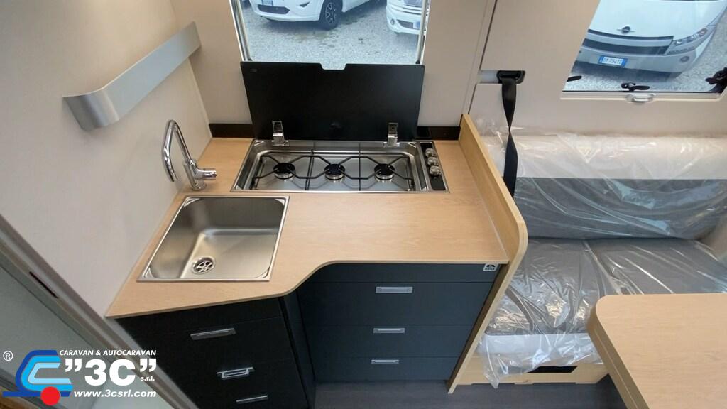 ADRIA Matrix 650 DL 60Y auto – foto 22